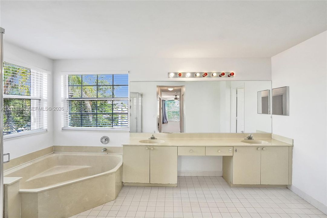 For Sale: $675,000 (4 beds, 2 baths, 2639 Square Feet)