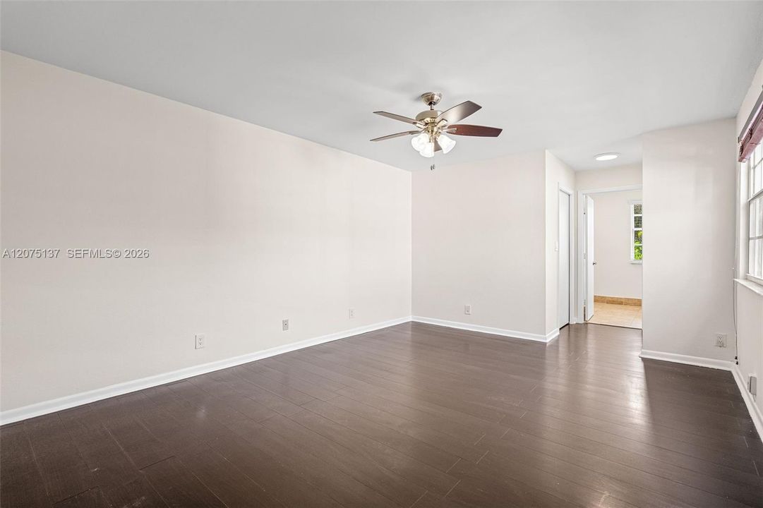 For Rent: $3,250 (3 beds, 2 baths, 1666 Square Feet)