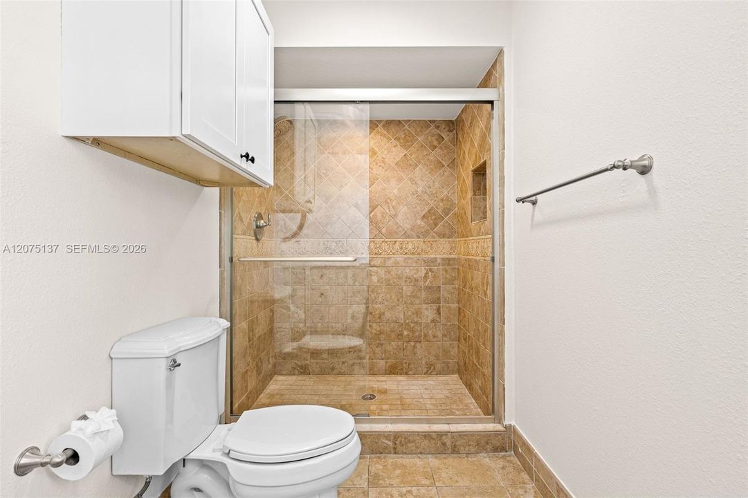 For Rent: $3,250 (3 beds, 2 baths, 1666 Square Feet)