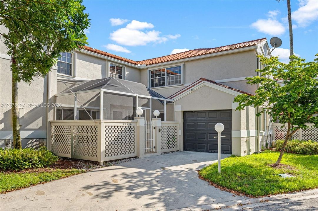 For Rent: $3,250 (3 beds, 2 baths, 1666 Square Feet)