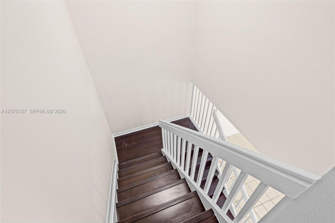 For Rent: $3,250 (3 beds, 2 baths, 1666 Square Feet)