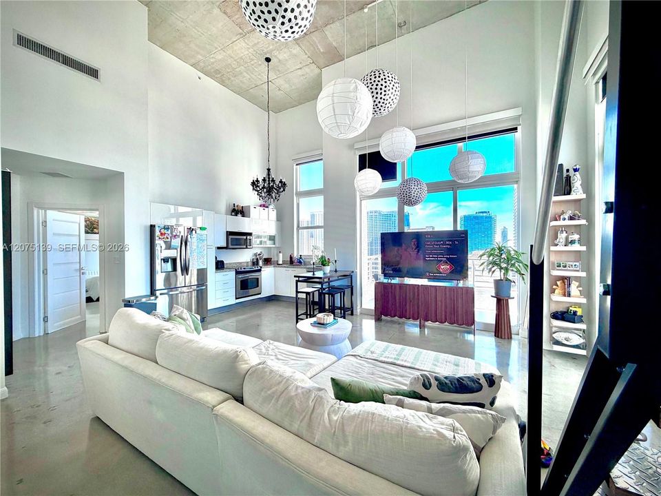 For Rent: $4,500 (3 beds, 2 baths, 1041 Square Feet)