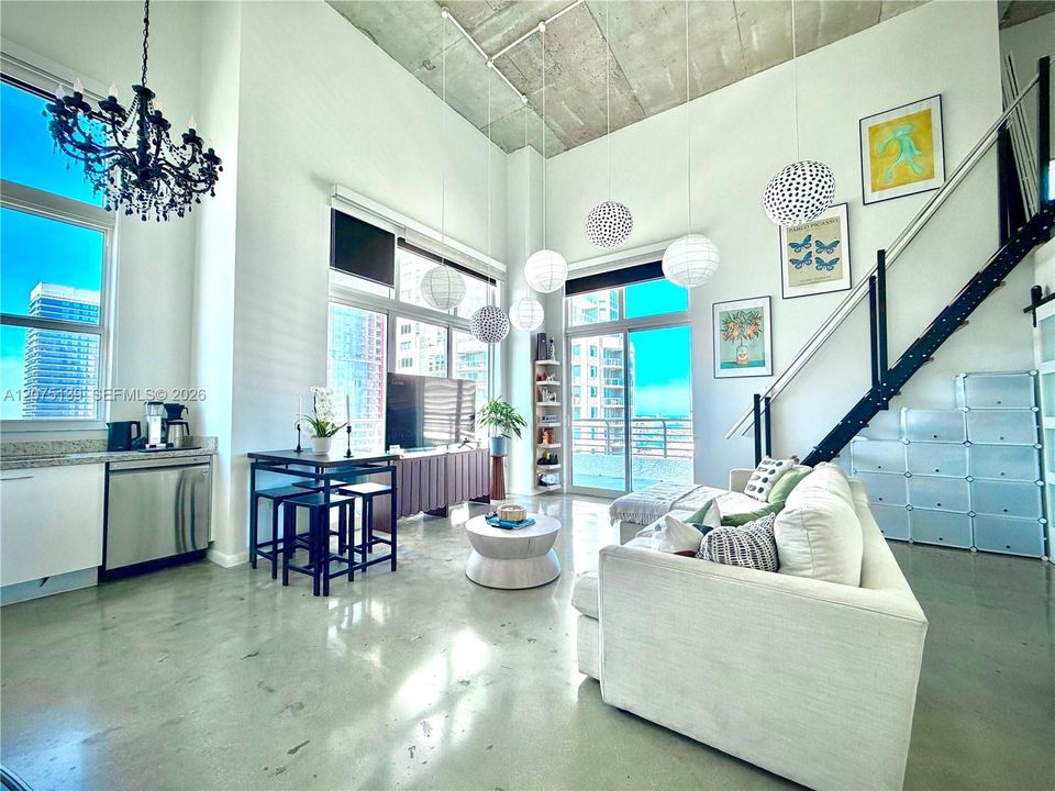 For Rent: $4,500 (3 beds, 2 baths, 1041 Square Feet)
