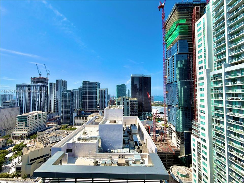 For Rent: $4,500 (3 beds, 2 baths, 1041 Square Feet)