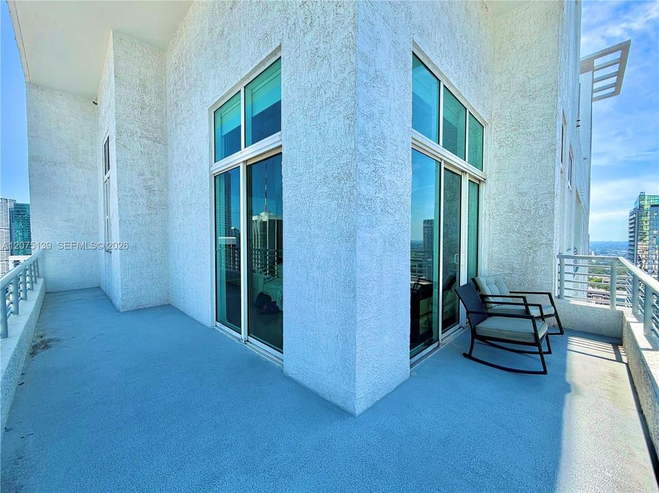 For Rent: $4,500 (3 beds, 2 baths, 1041 Square Feet)