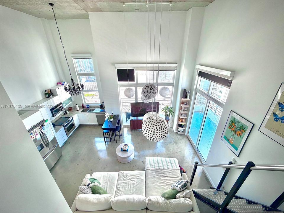 For Rent: $4,500 (3 beds, 2 baths, 1041 Square Feet)
