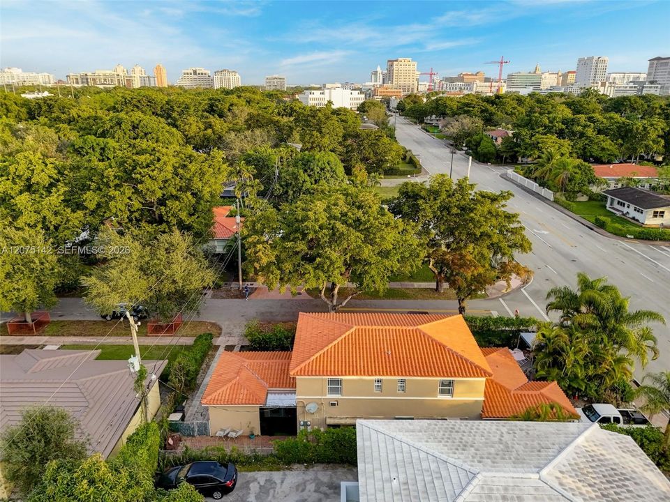 For Rent: $3,995 (3 beds, 2 baths, 1200 Square Feet)