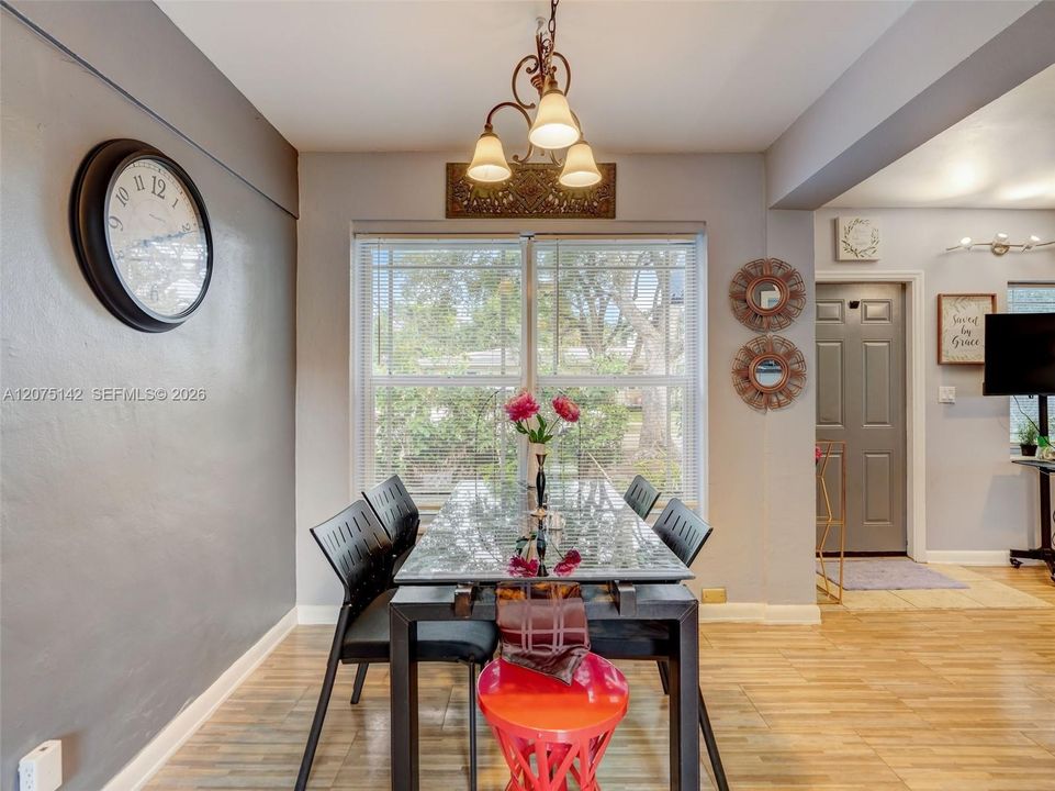 For Rent: $3,995 (3 beds, 2 baths, 1200 Square Feet)