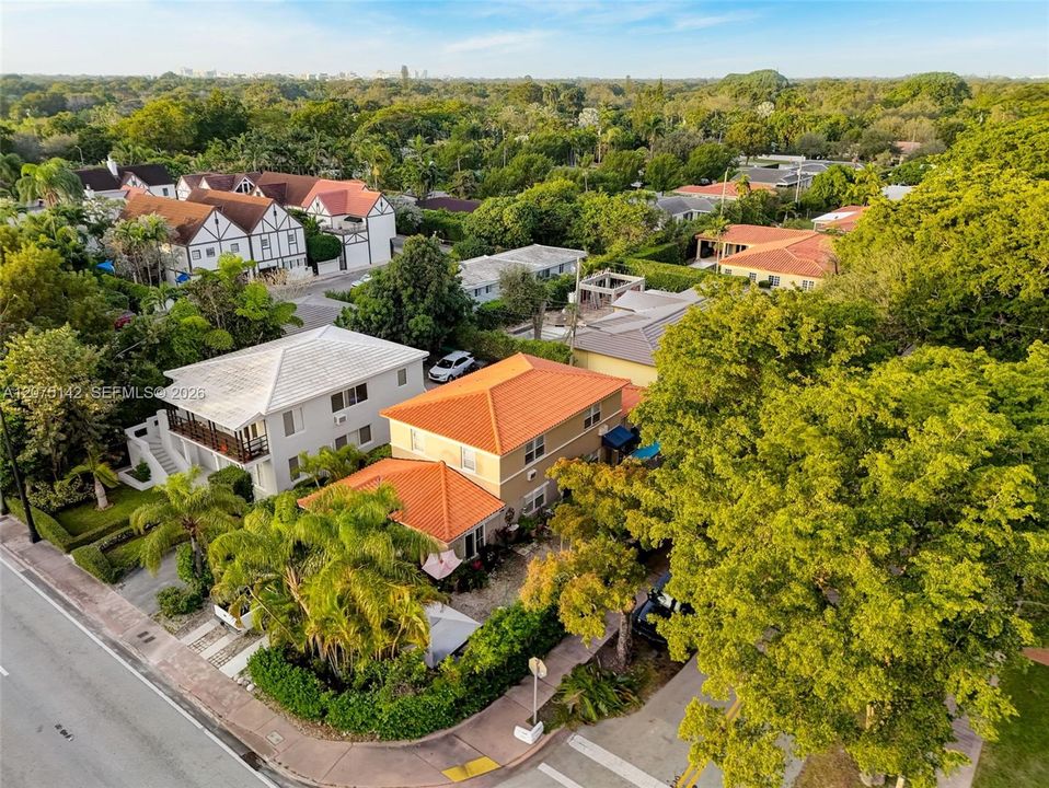 For Rent: $3,995 (3 beds, 2 baths, 1200 Square Feet)