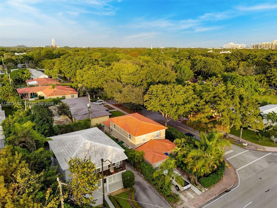 For Rent: $3,995 (3 beds, 2 baths, 1200 Square Feet)
