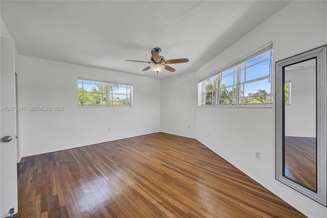 For Rent: $3,050 (2 beds, 2 baths, 980 Square Feet)