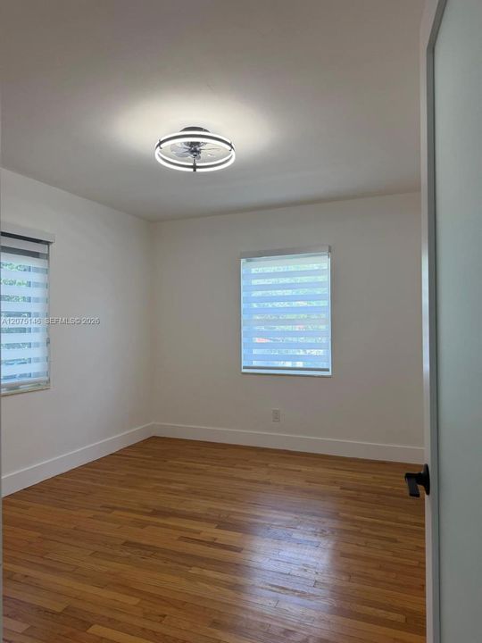For Rent: $2,100 (2 beds, 1 baths, 798 Square Feet)