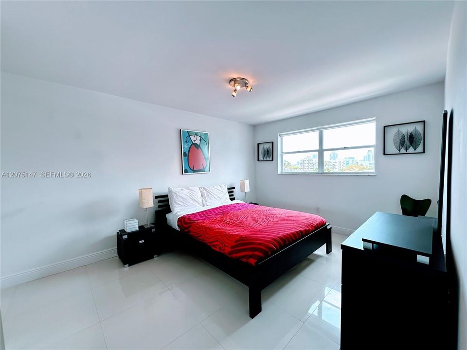 For Rent: $2,100 (1 beds, 1 baths, 665 Square Feet)