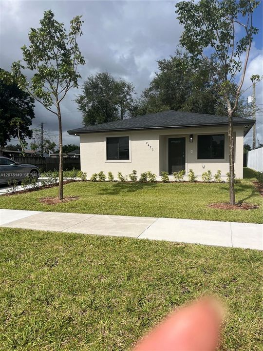 For Sale: $564,900 (3 beds, 2 baths, 1208 Square Feet)