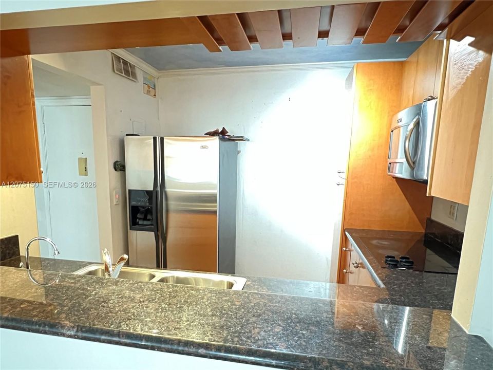 En Venta: $184,000 (1 camas, 1 baños, 646 Pies cuadrados)