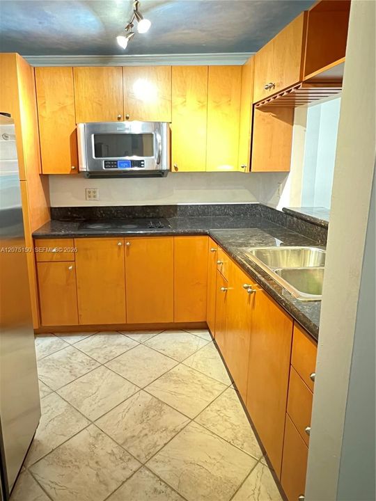 En Venta: $184,000 (1 camas, 1 baños, 646 Pies cuadrados)