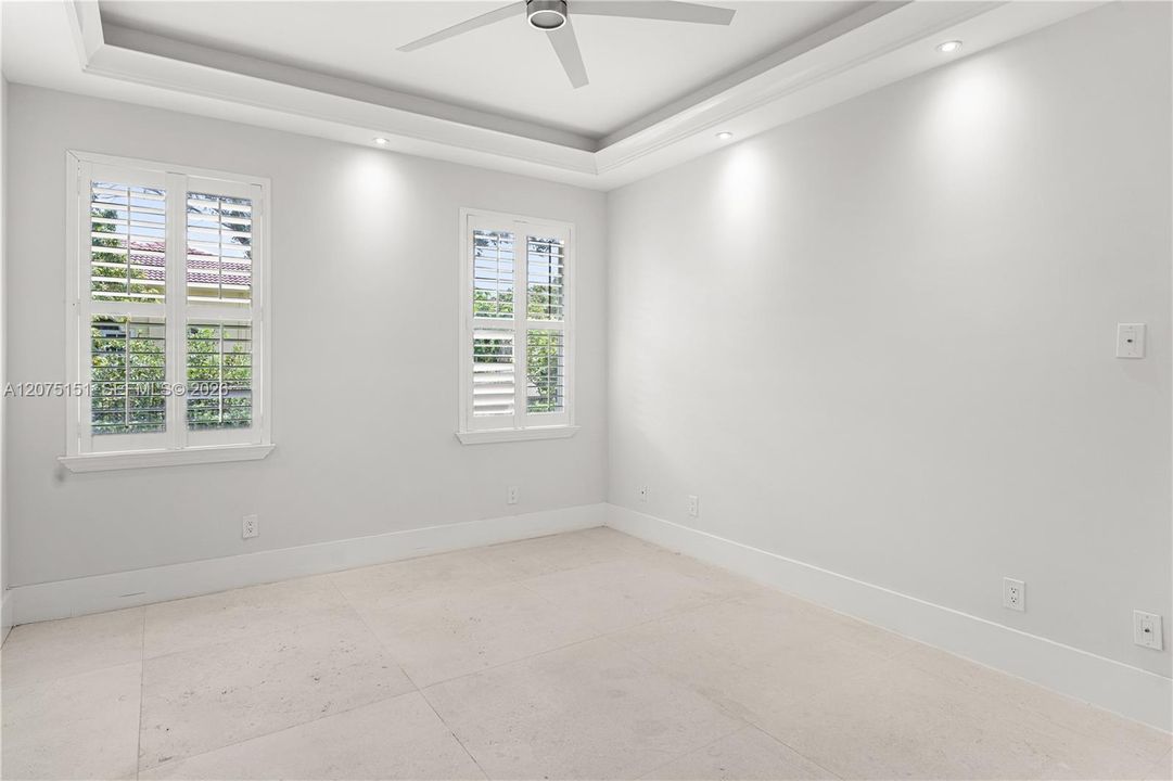 For Rent: $18,000 (5 beds, 5 baths, 4066 Square Feet)