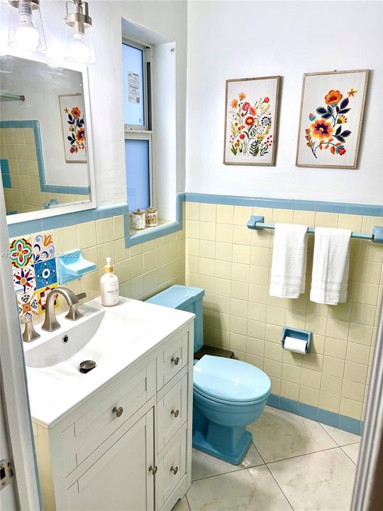 For Rent: $3,800 (3 beds, 2 baths, 1706 Square Feet)