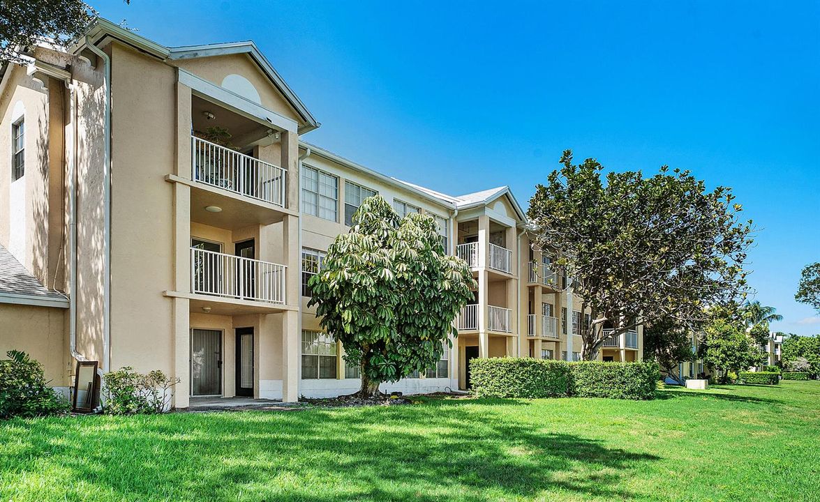 23 - 6300 La Costa Dr H - MLS