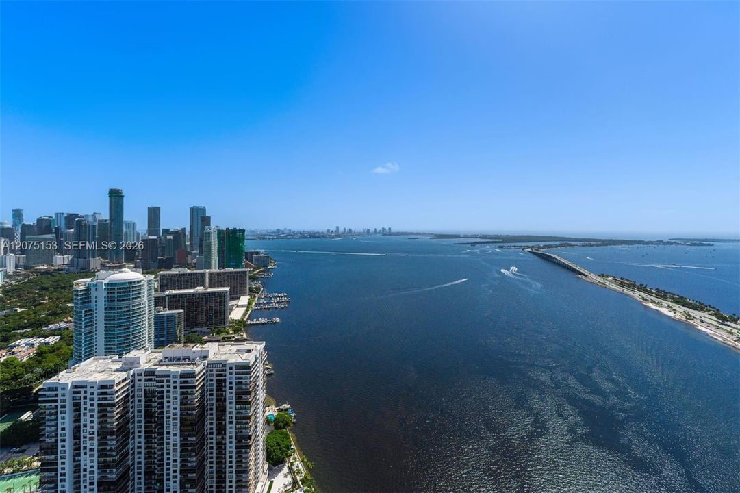 UNA Residences Brickell. One or more photos have been virtually staged.
