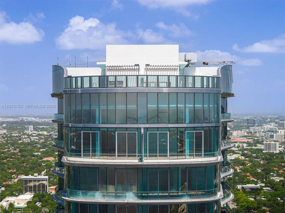 UNA Residences Brickell. One or more photos have been virtually staged.