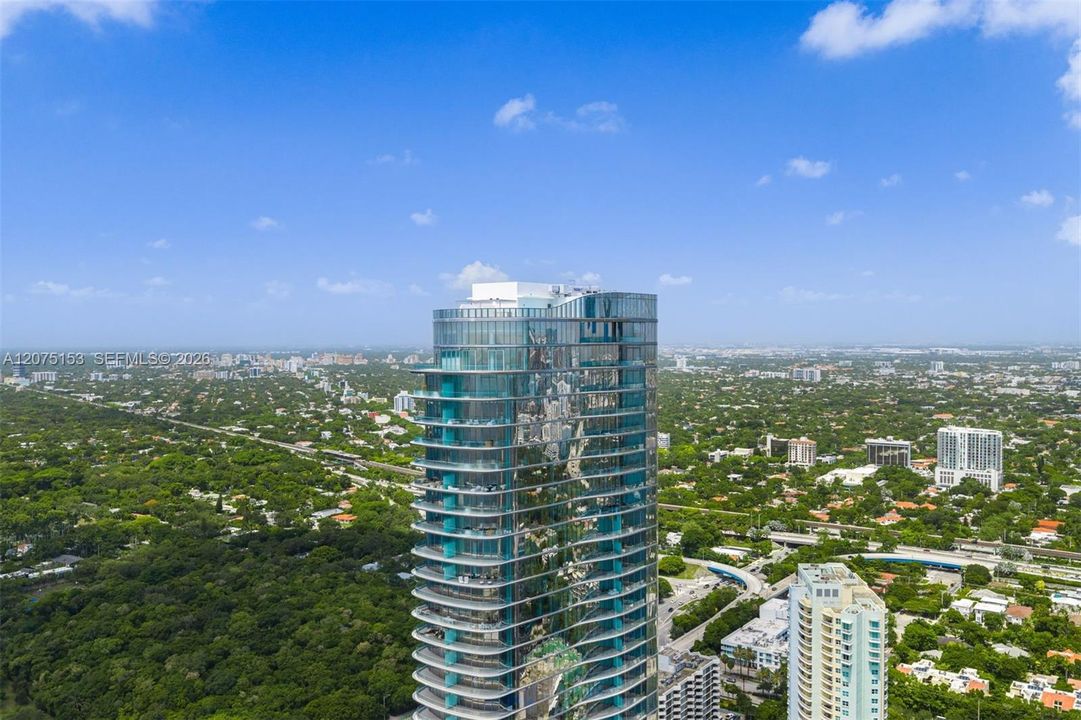 UNA Residences Brickell. One or more photos have been virtually staged.
