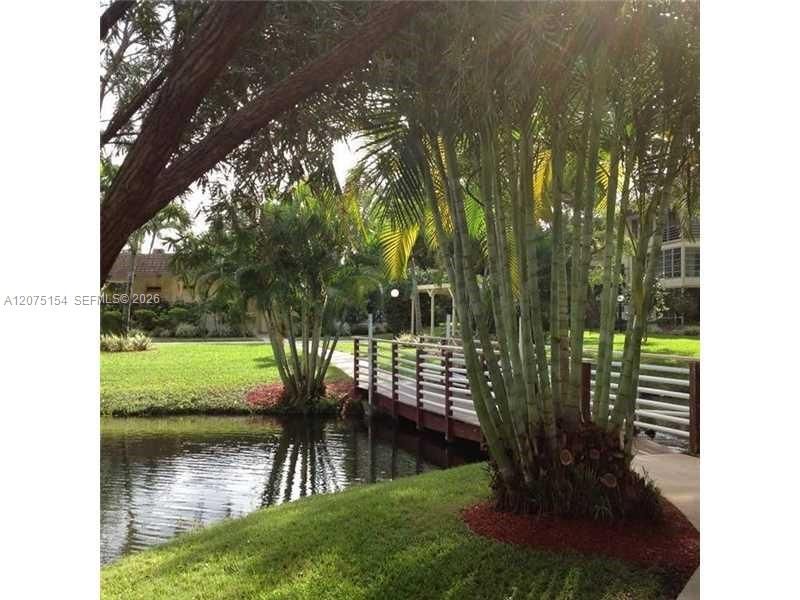 For Rent: $1,400 (1 beds, 1 baths, 684 Square Feet)