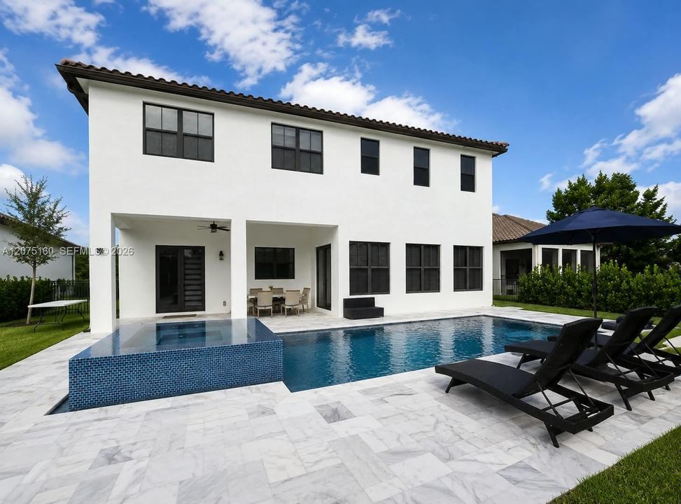 En Venta: $780,000 (5 camas, 4 baños, 4026 Pies cuadrados)