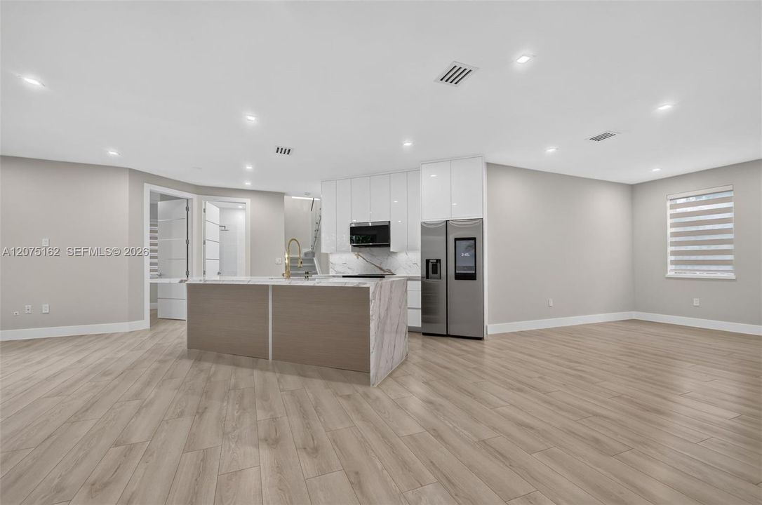 For Sale: $695,000 (4 beds, 3 baths, 2310 Square Feet)