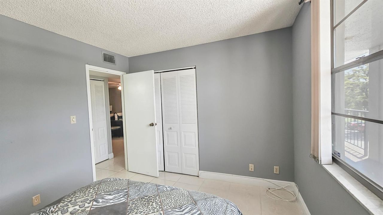 Final Pics_2650 NW 49th Ave # 318_022