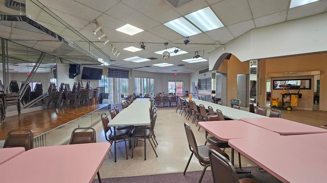 Final Pics_2650 NW 49th Ave # 318_045