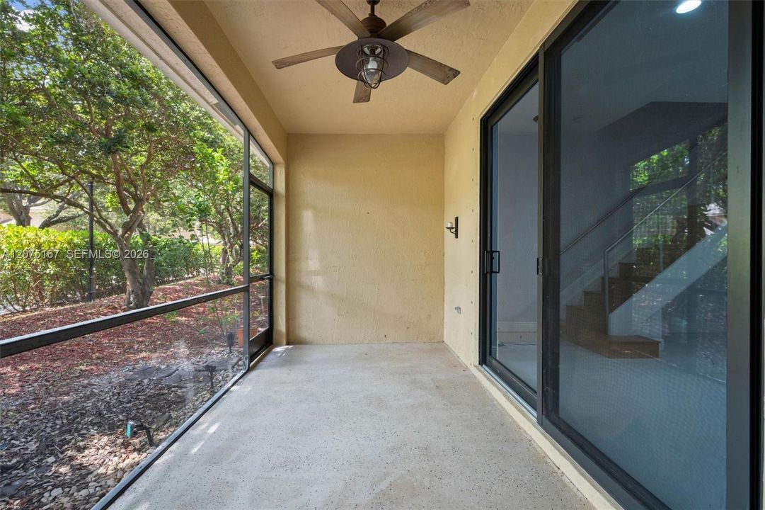 For Sale: $449,900 (2 beds, 1 baths, 1063 Square Feet)