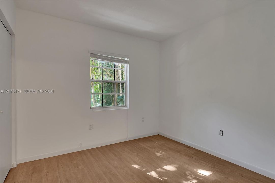 For Rent: $3,200 (2 beds, 2 baths, 1100 Square Feet)