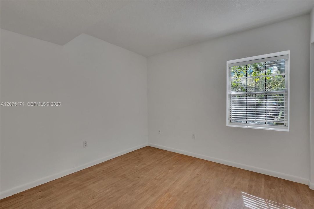 For Rent: $3,200 (2 beds, 2 baths, 1100 Square Feet)
