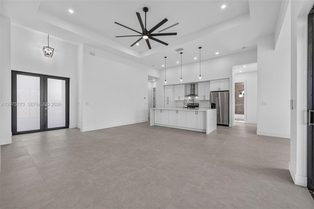For Sale: $389,000 (4 beds, 2 baths, 1812 Square Feet)