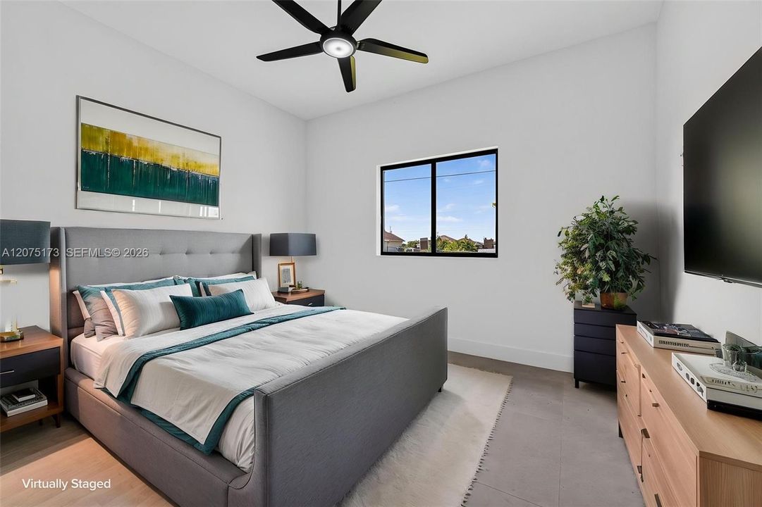 For Sale: $389,000 (4 beds, 2 baths, 1812 Square Feet)