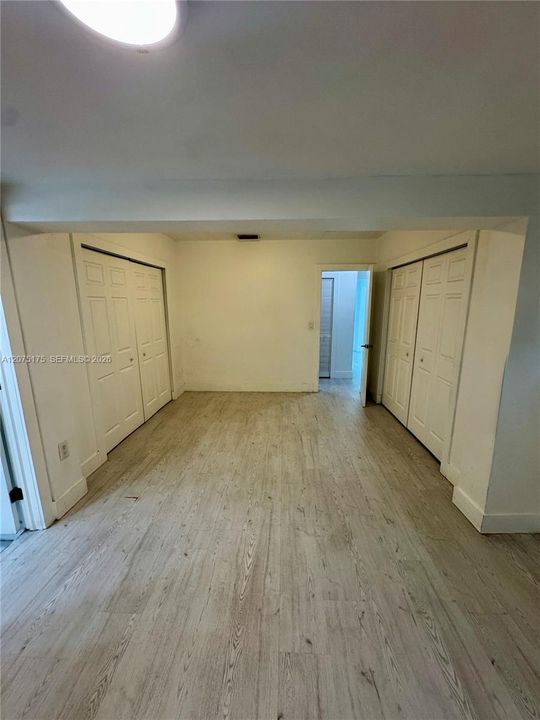 En Venta: $740,000 (4 camas, 2 baños, 1719 Pies cuadrados)