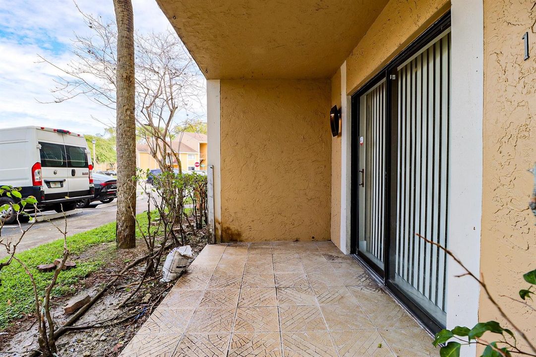 450 Palm Ave #51