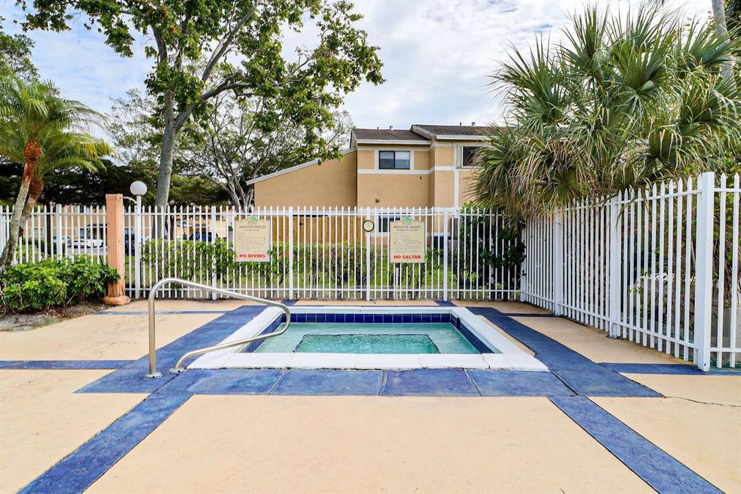 450 Palm Ave #56
