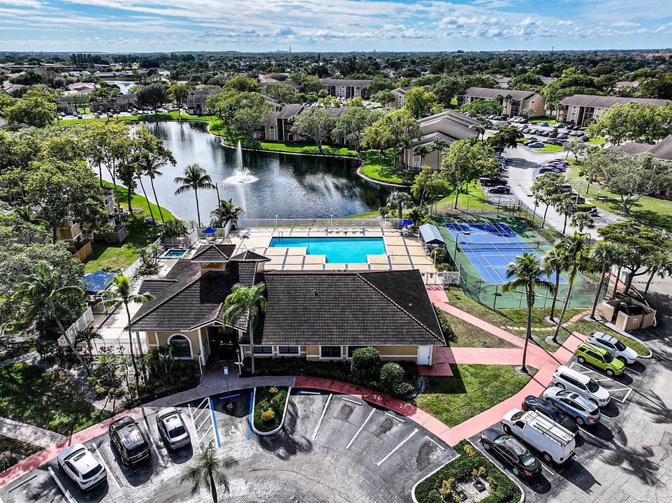 450 Palm Ave #87