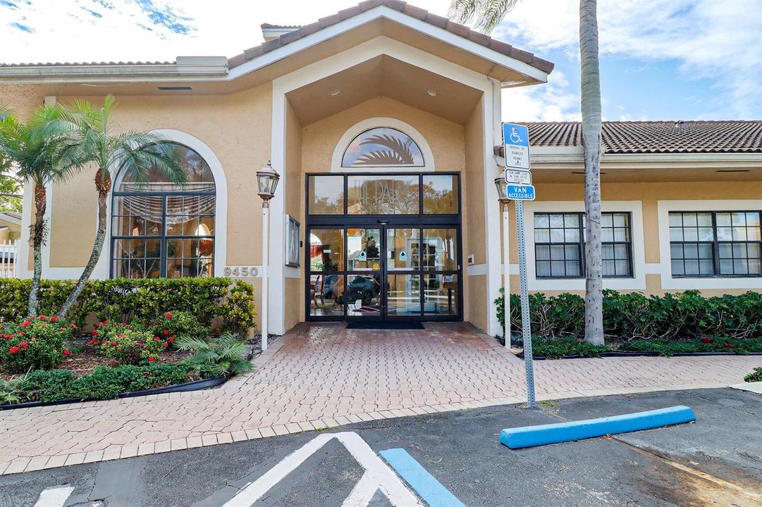 450 Palm Ave #54