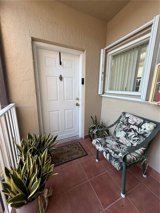 For Sale: $329,900 (3 beds, 2 baths, 1120 Square Feet)