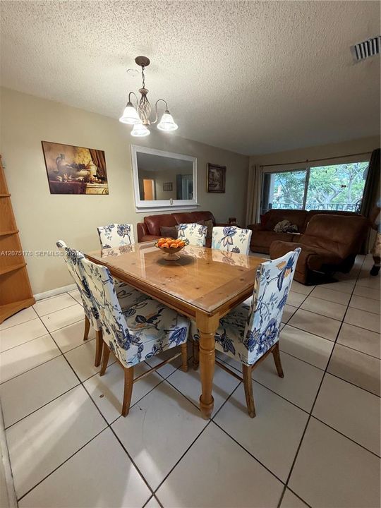 For Sale: $329,900 (3 beds, 2 baths, 1120 Square Feet)