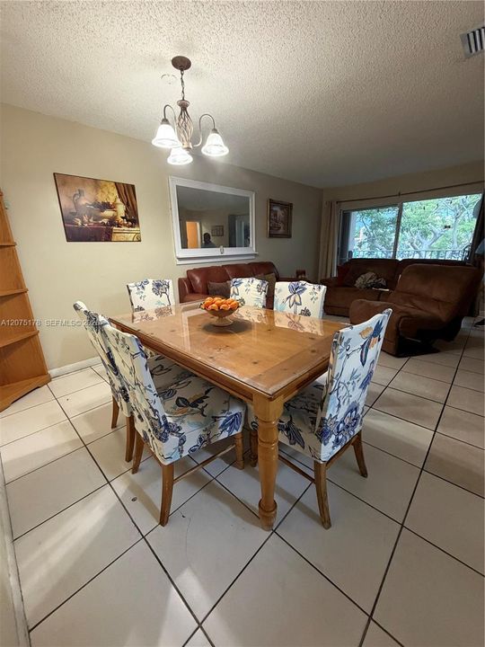 For Sale: $329,900 (3 beds, 2 baths, 1120 Square Feet)