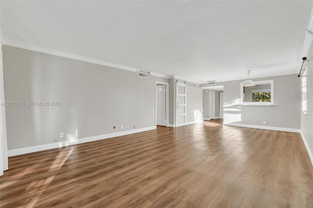 Activo con contrato: $312,000 (2 camas, 2 baños, 1231 Pies cuadrados)