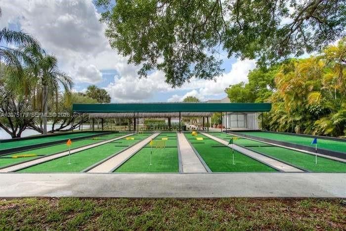 Activo con contrato: $312,000 (2 camas, 2 baños, 1231 Pies cuadrados)