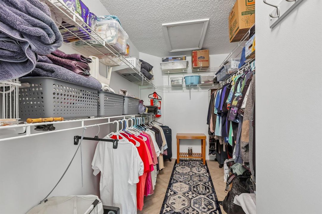 34-web-or-mls-Logia Cir-S2008-034