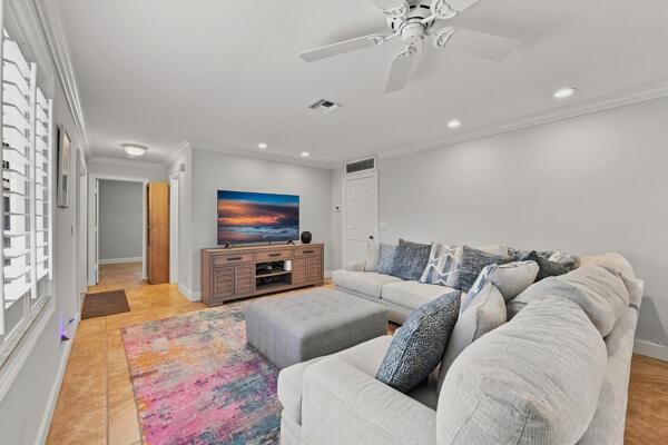 living room 2.1