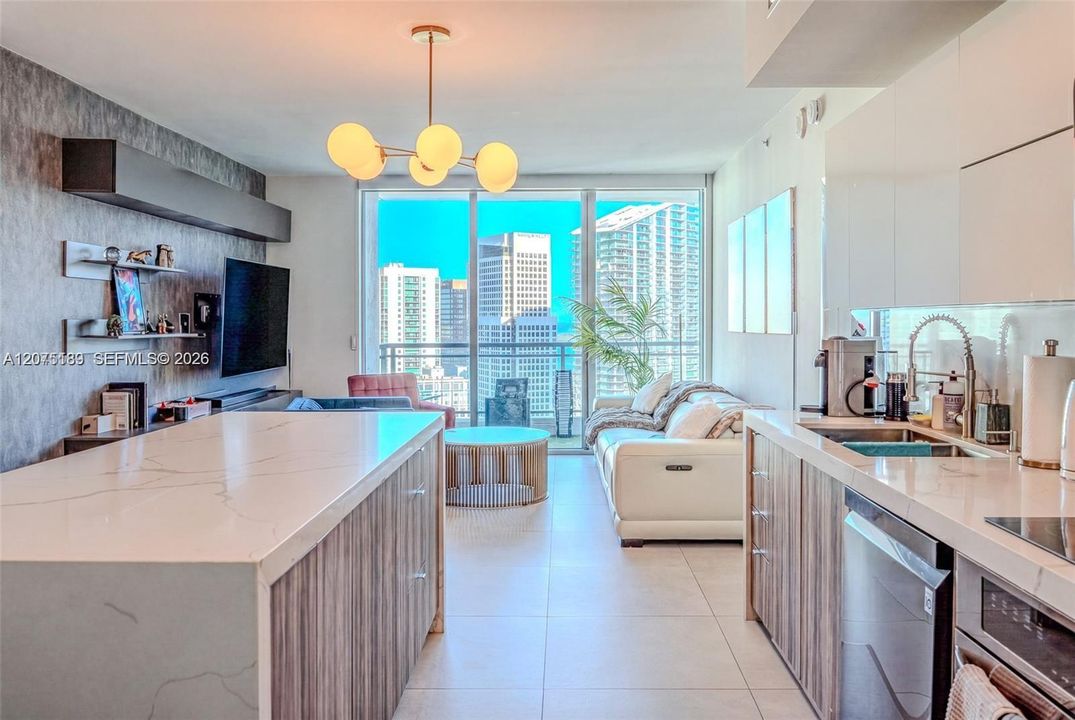 For Rent: $4,499 (2 beds, 2 baths, 1114 Square Feet)