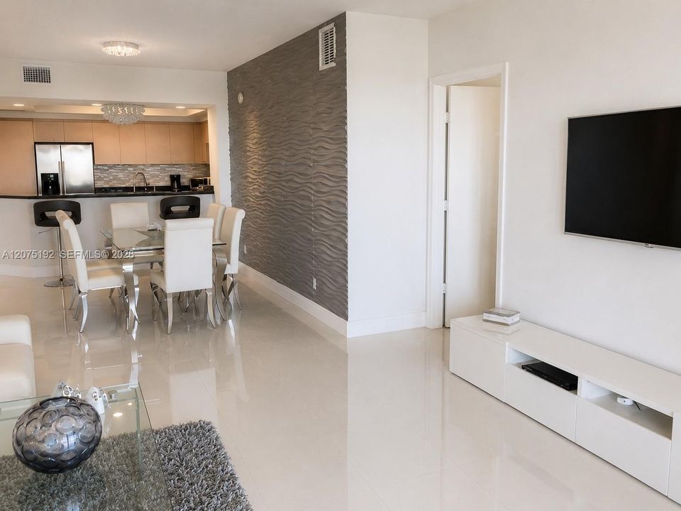 En Venta: $539,000 (3 camas, 3 baños, 0 Pies cuadrados)